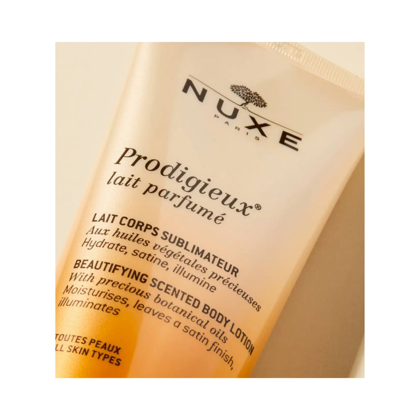 PRODIGIEUX® MOISTURIZING BODY LOTION